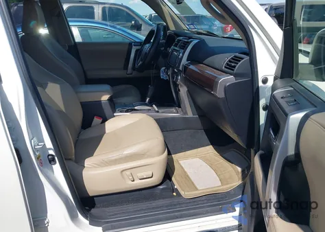 2014 Toyota 4Runner Limited z USA, uszkodzony, nr VIN JTEZU5JR2E5075987